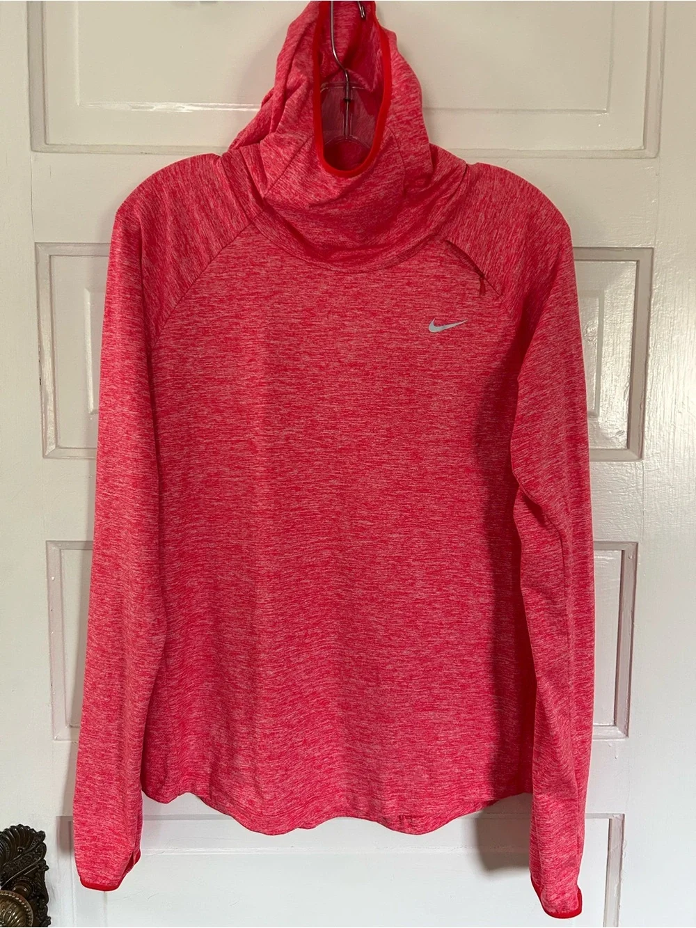 Nike Running Women's Dri Fit Performance Hooded Pullover,Reflectors, Pocket. Med